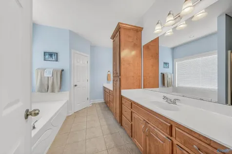 230 Twin Lakes Drive New Market AL 35761