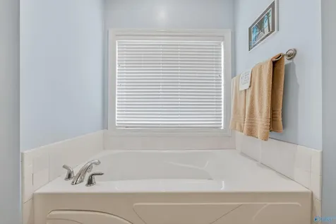 230 Twin Lakes Drive New Market AL 35761