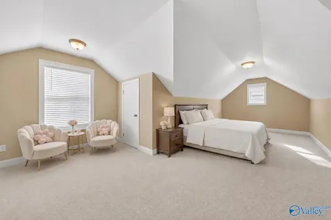 230 Twin Lakes Drive New Market AL 35761