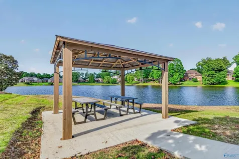 230 Twin Lakes Drive New Market AL 35761