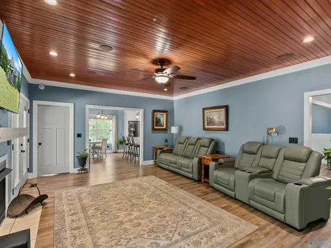 92 Dogwood Lane Grant AL 35747