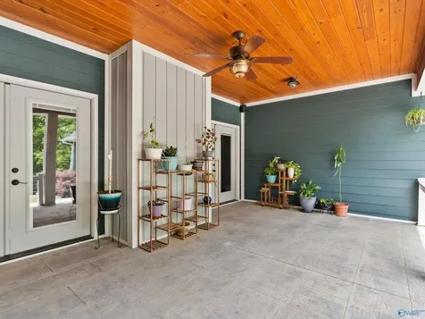 92 Dogwood Lane Grant AL 35747