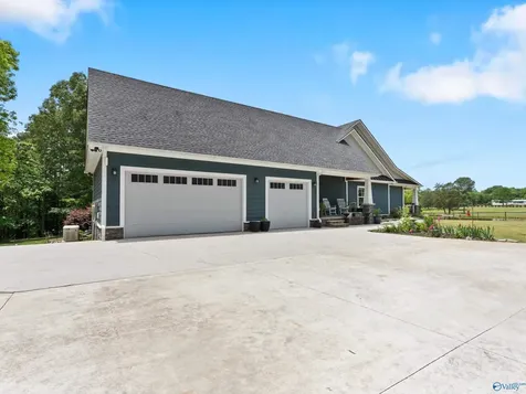 92 Dogwood Lane Grant AL 35747
