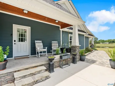 92 Dogwood Lane Grant AL 35747