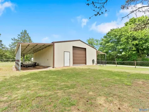 92 Dogwood Lane Grant AL 35747