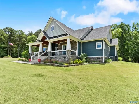 92 Dogwood Lane Grant AL 35747