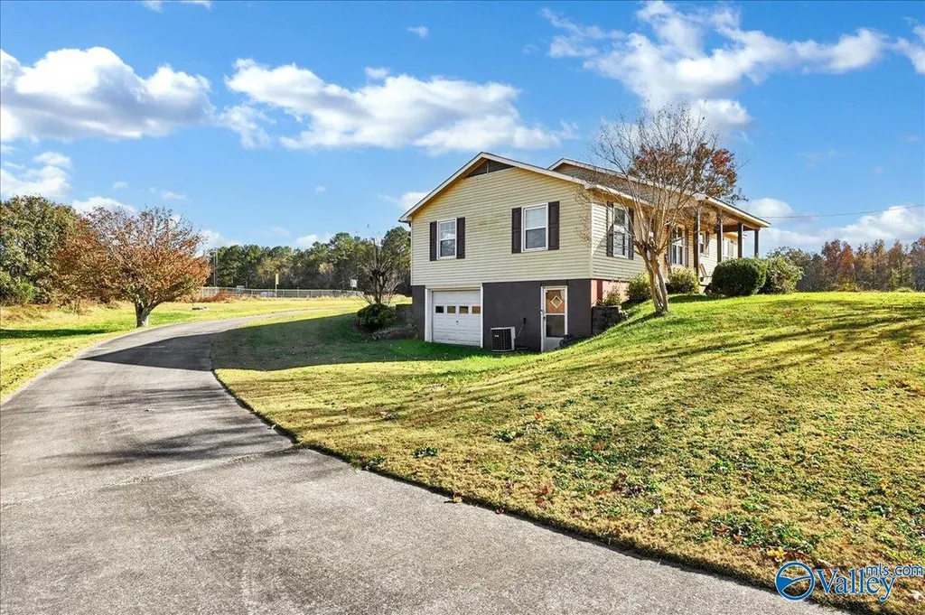 16516 Hampton Lane Athens AL 35611