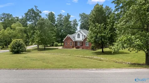 60 Windwood Drive Fayetteville TN 37334