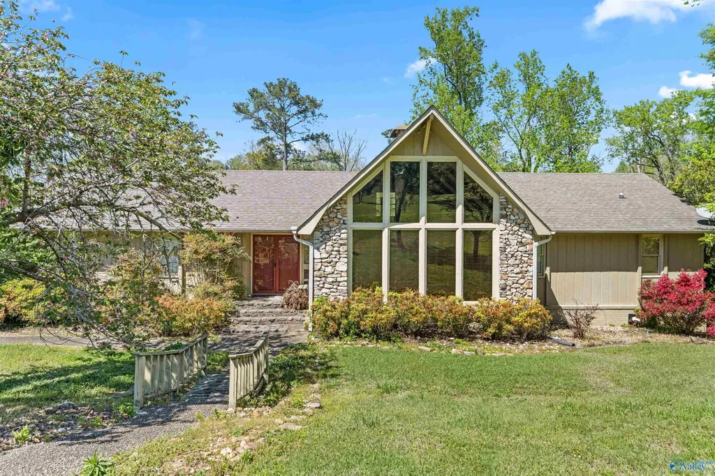 1000 Brentwood Drive NE Cullman AL 35055