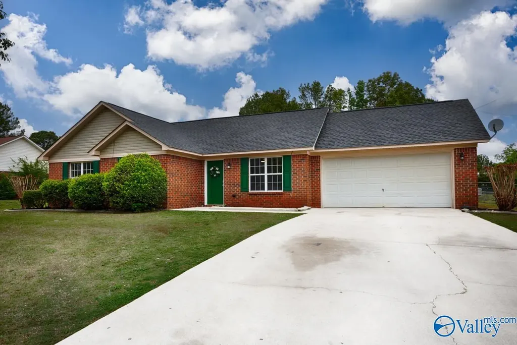 107 Silver Poplar Place Harvest AL 35749