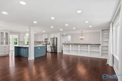 919 Brentwood Drive NE Cullman AL 35055