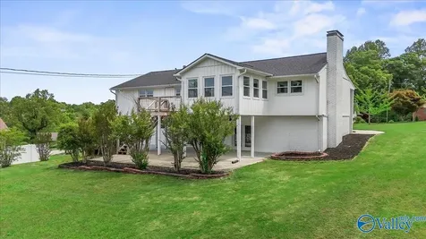 919 Brentwood Drive NE Cullman AL 35055
