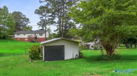 919 Brentwood Drive NE Cullman AL 35055