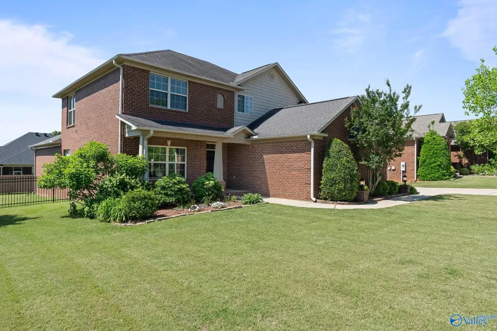 4510 Stone Park Circle Owens Cross Roads AL 35763
