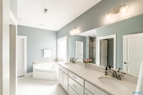 122 Starling Drive Madison AL 35756