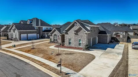 122 Starling Drive Madison AL 35756