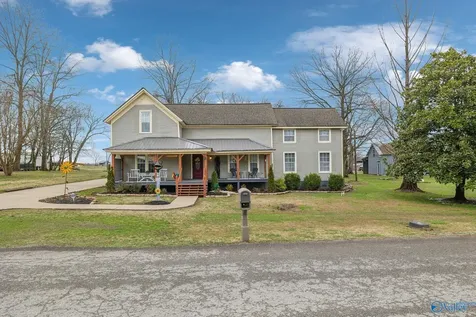 479 Elora Road Elora TN 37328