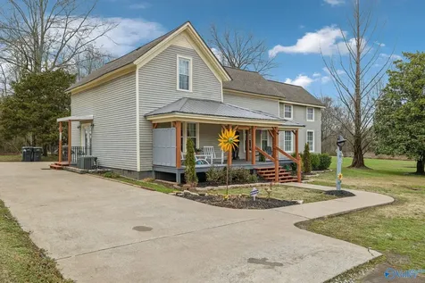 479 Elora Road Elora TN 37328