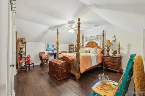 479 Elora Road Elora TN 37328