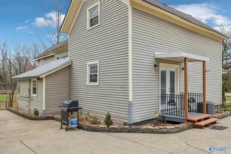 479 Elora Road Elora TN 37328