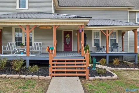 479 Elora Road Elora TN 37328