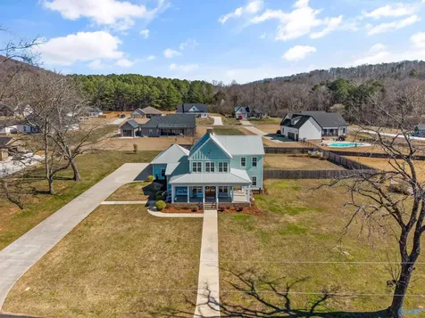 128 Carlton Road Scottsboro AL 35769