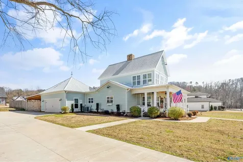 128 Carlton Road Scottsboro AL 35769