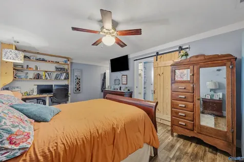 21669 Holt Road Athens AL 35613