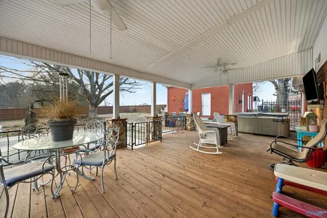 21669 Holt Road Athens AL 35613