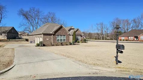 18795 S Haven Circle Athens AL 35613