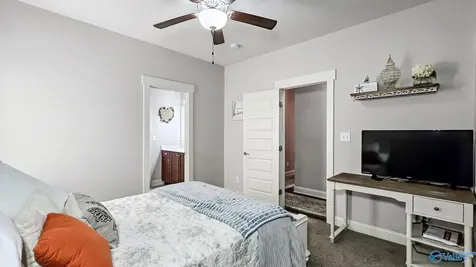 18795 S Haven Circle Athens AL 35613