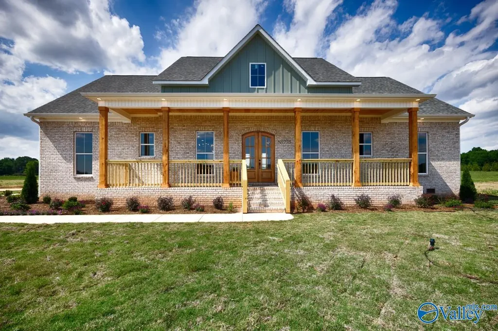 775 W Limestone Road Hazel Green AL 35750