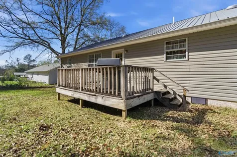 62 Clyde Circle Guntersville AL 35976