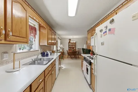 62 Clyde Circle Guntersville AL 35976