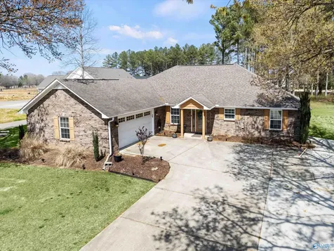 25433 Drawbaugh Road Athens AL 35613