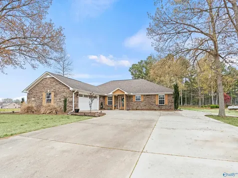 25433 Drawbaugh Road Athens AL 35613