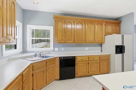 137 Oakhurst Drive Madison AL 35758