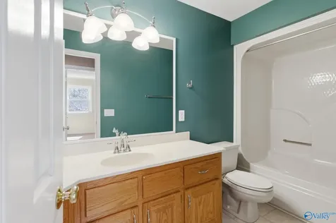137 Oakhurst Drive Madison AL 35758