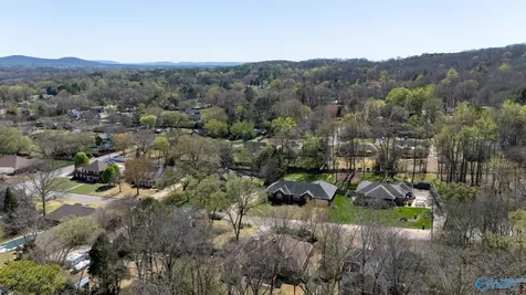 137 Oakhurst Drive Madison AL 35758