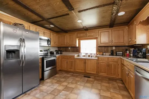 439 County Road 1568 Cullman AL 35058