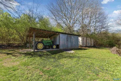 439 County Road 1568 Cullman AL 35058