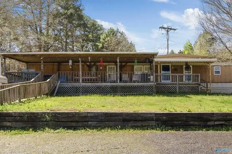 439 County Road 1568 Cullman AL 35058