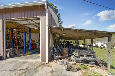 439 County Road 1568 Cullman AL 35058