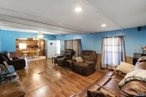 439 County Road 1568 Cullman AL 35058