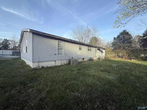886 Plummer Road NW Huntsville AL 35806
