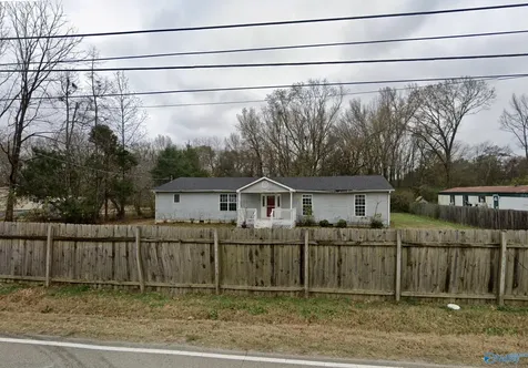 886 Plummer Road NW Huntsville AL 35806