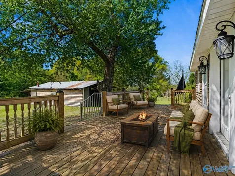 4432 County Road 1725 Holly Pond AL 35083