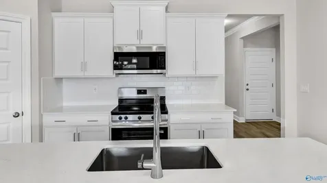 381 Sandy Oak Drive Harvest AL 35749