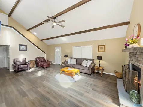 5601 Spring Creek Drive Guntersville AL 35976
