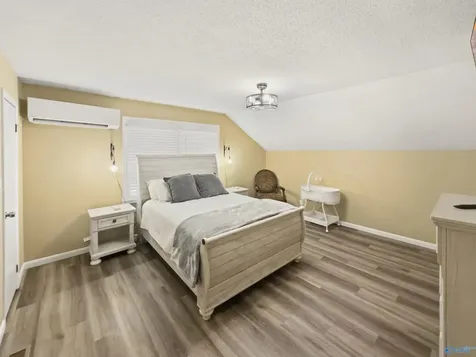 5601 Spring Creek Drive Guntersville AL 35976